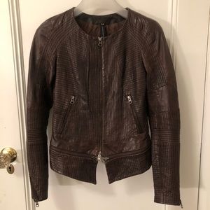 Improvd dark brown fitted leather jacket.